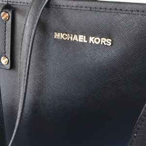 Meet your Posher, Lee